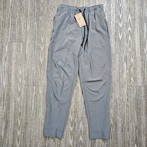 Nike Dri-FIT Unlimited Tapered Leg Versatile Training Pants Men's S FB7548-084 - Picture 2 of 14